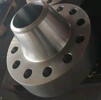 GOSTの合金鋼のフランジWNの特別なニッケルによって造られる溶接首のフランジ