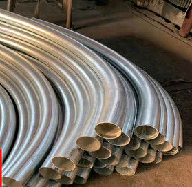 長い半径ASTM A234の炭素鋼のくねり5D 90度の鋼管